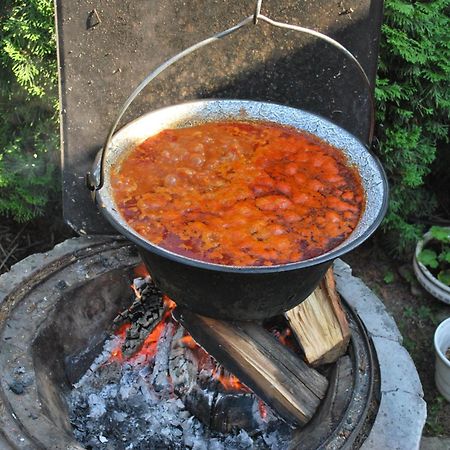 Nemes Apartmanhaz Heviz Bagian luar foto