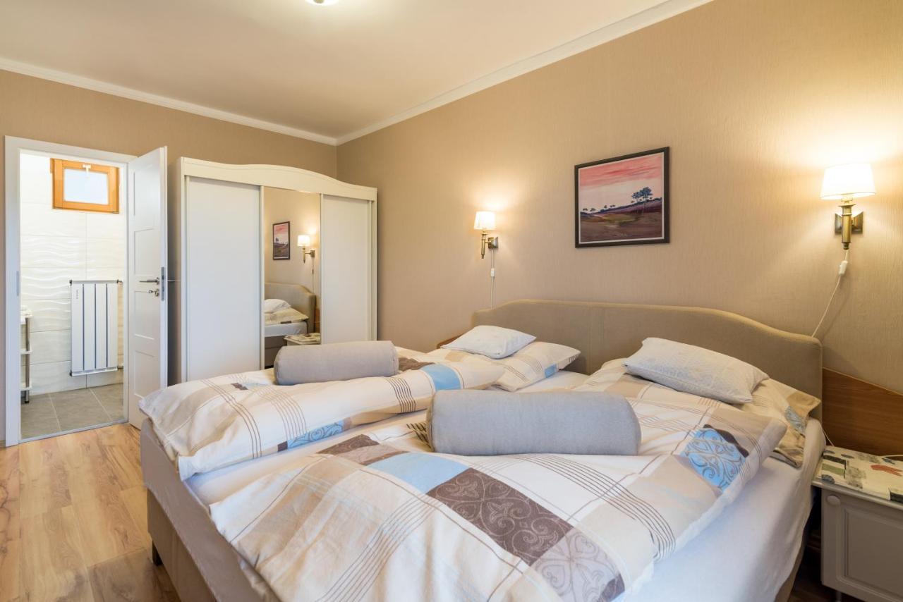 Nemes Apartmanhaz Heviz Bagian luar foto