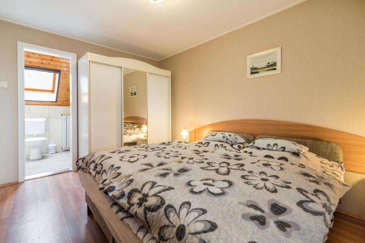 Nemes Apartmanhaz Heviz Bagian luar foto