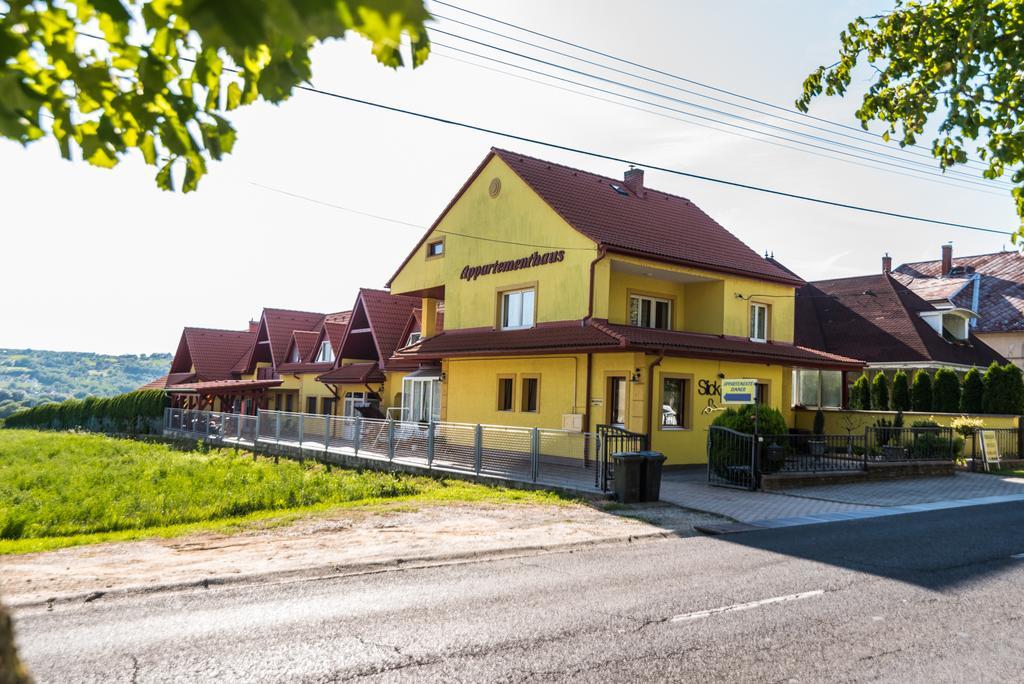 Nemes Apartmanhaz Heviz Bagian luar foto